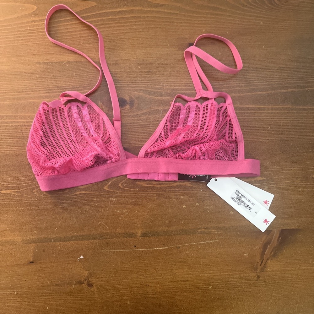 NWT COSABELLA MINOA NAUGHTY SOFT BRA Color Dragonfruit Sz‎ Small